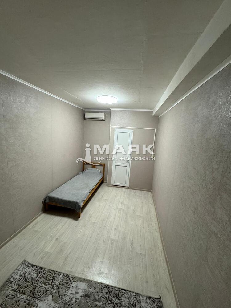 Студия 16 кв.м, 1/4