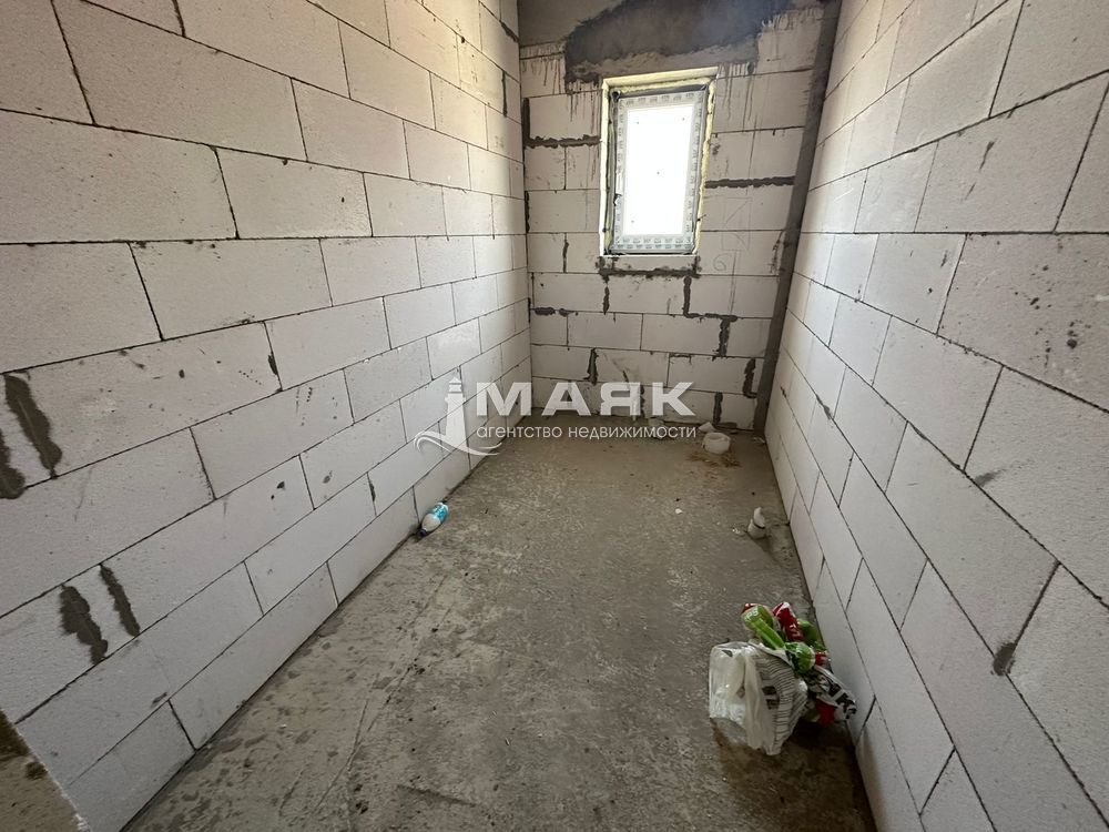 Дом 100 кв.м на участке 5 сот