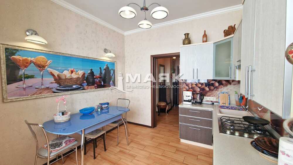 2-к. квартира 63 кв.м, 2/7