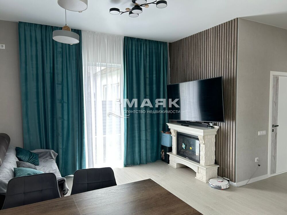 Дом 153 кв.м на участке 7 сот