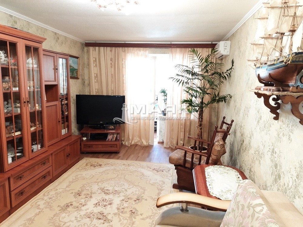 3-к. квартира 86 кв.м, 3/8