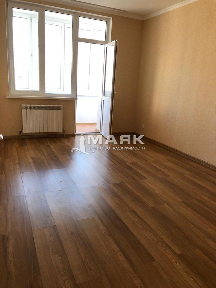 3-к. квартира 97.4 кв.м, 8/9