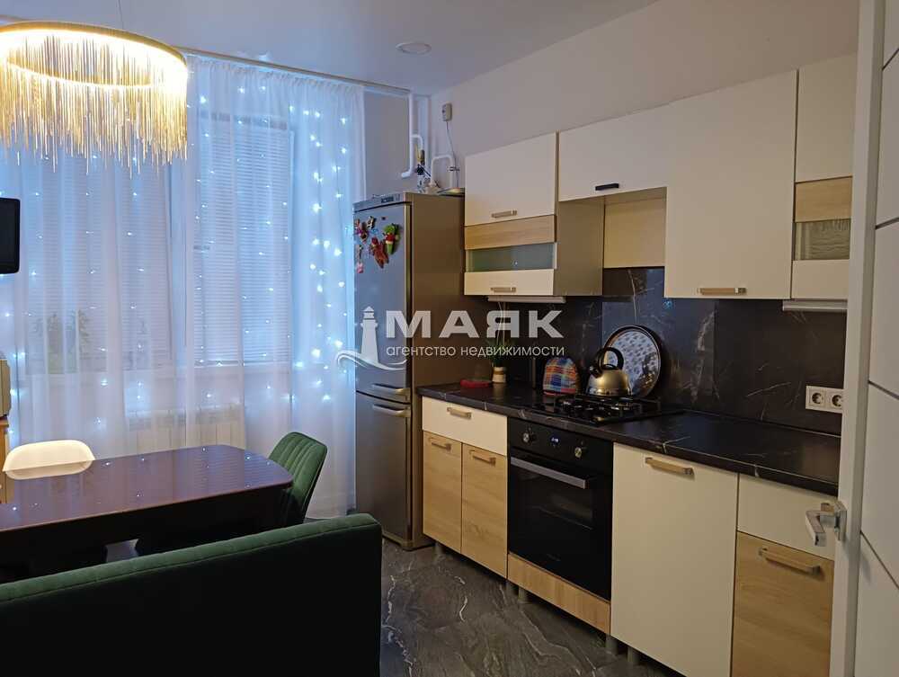 2-к. квартира 54.2 кв.м, 1/4