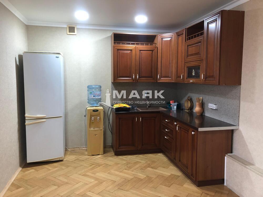 2-к. квартира 85.4 кв.м, 6/7