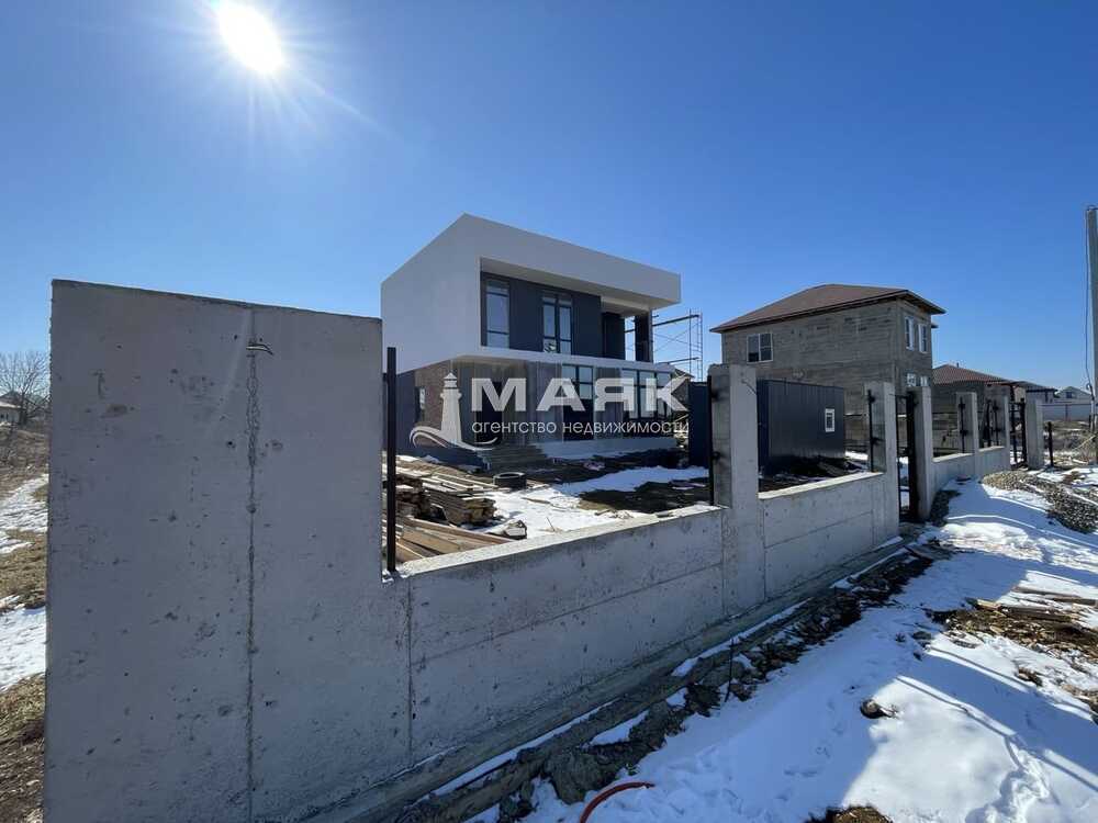 Дом 179 кв.м на участке 6 сот