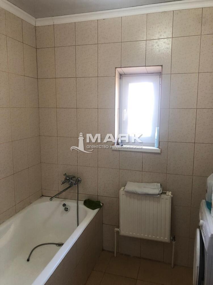 Дом 206 кв.м на участке 17 сот