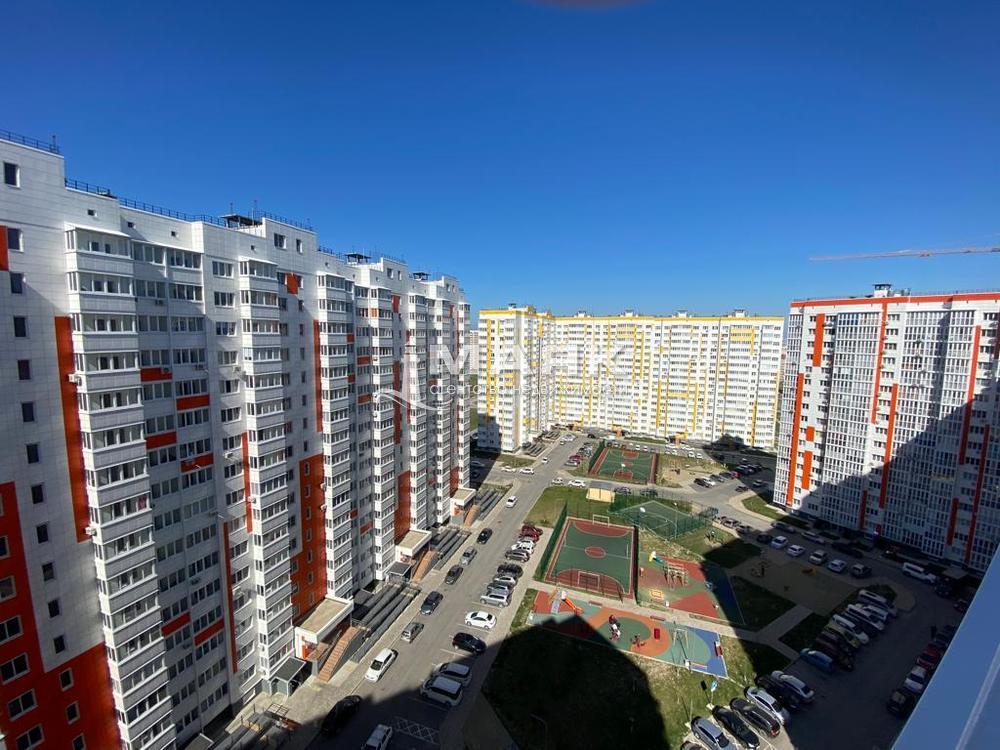 3-к. квартира 95.6 кв.м, 14/16