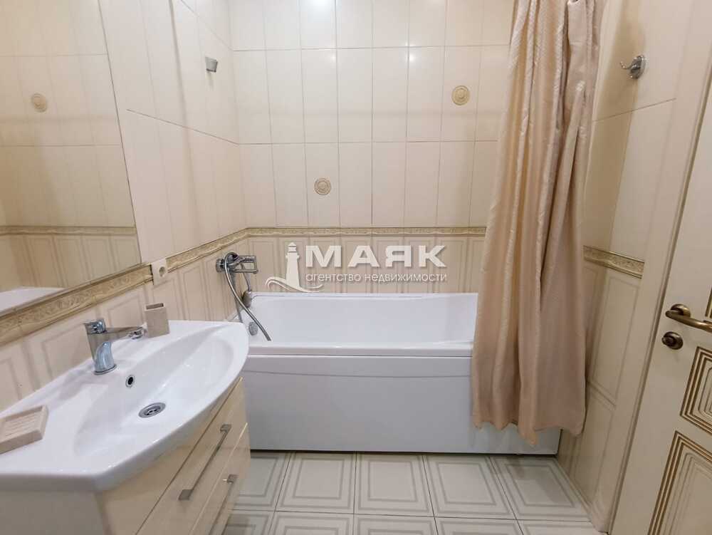 3-к. квартира 64 кв.м, 4/5