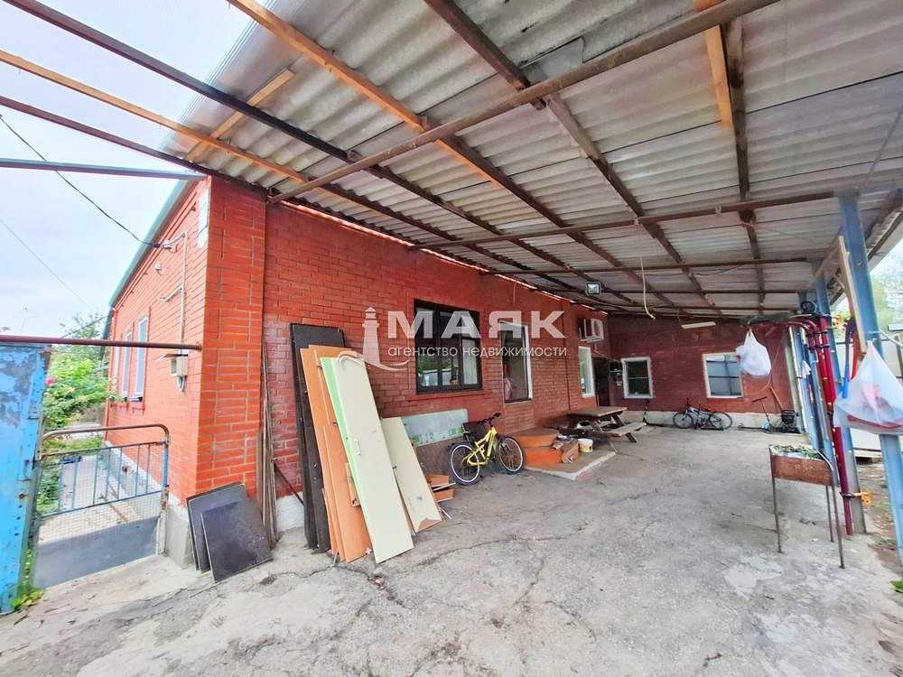 Дом 100 кв.м на участке 10 сот