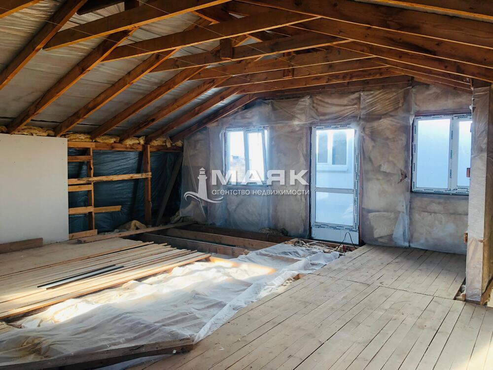 Дом 117 кв.м на участке 3 сот
