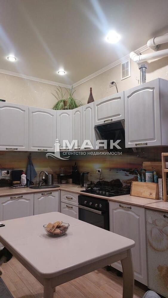 2-к. квартира 55 кв.м, 4/5