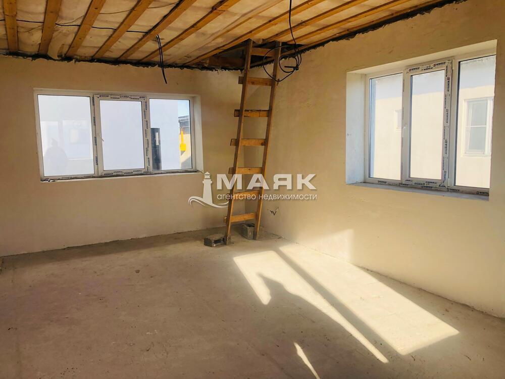 Дом 117 кв.м на участке 3 сот