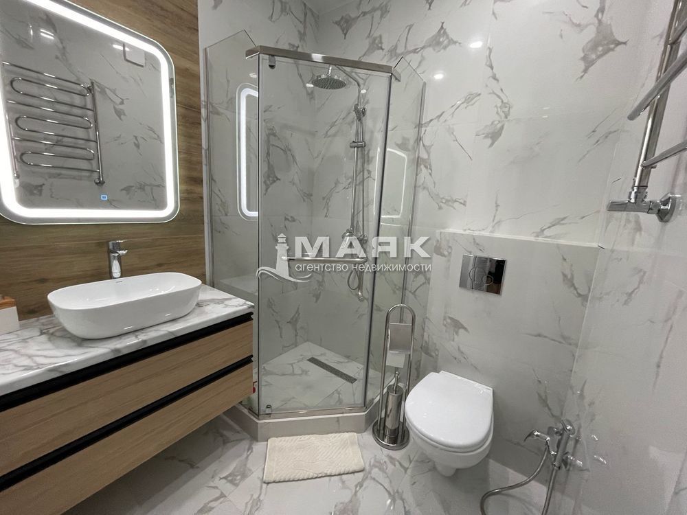 2-к. квартира 72 кв.м, 5/13