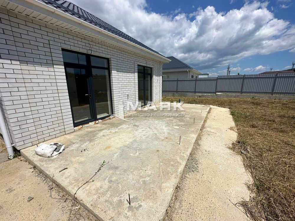 Дом 100 кв.м на участке 6 сот