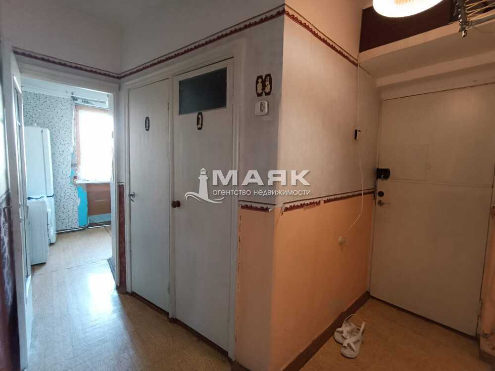 3-к. квартира 60 кв.м, 2/4