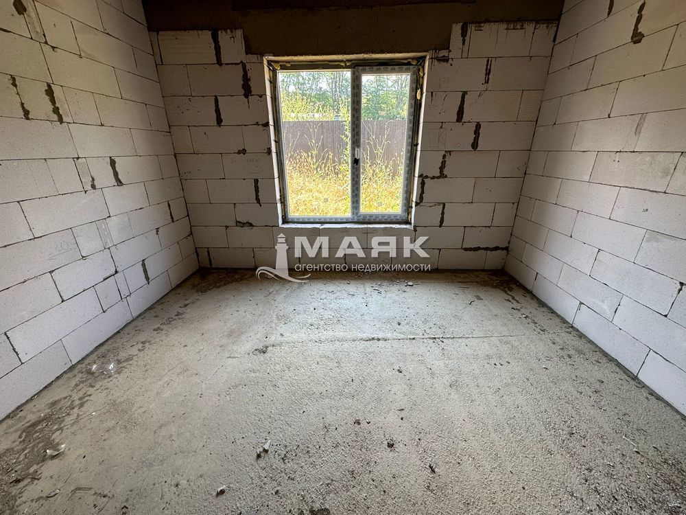 Дом 100 кв.м на участке 5 сот