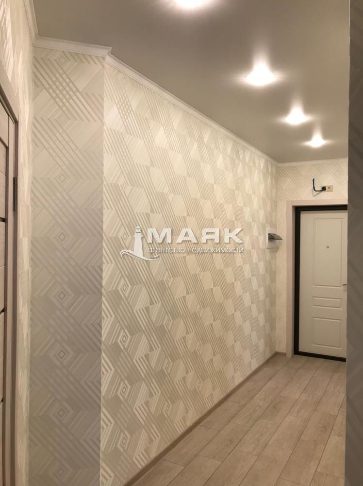 2-к. квартира 74.5 кв.м, 6/8