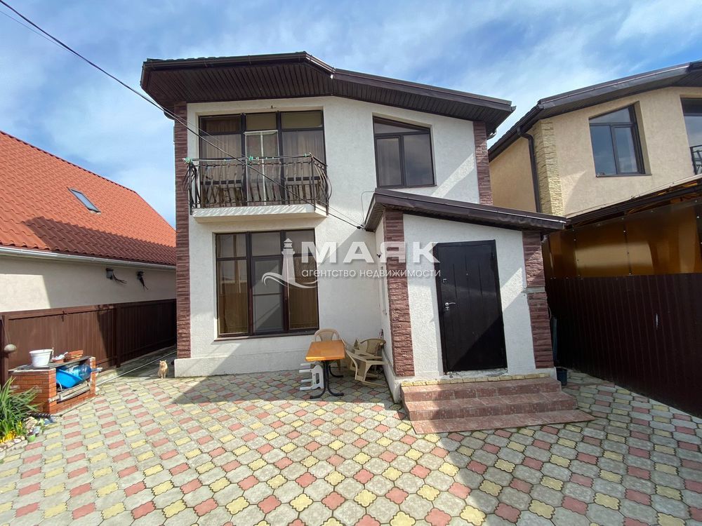 Дом 114 кв.м на участке 3 сот