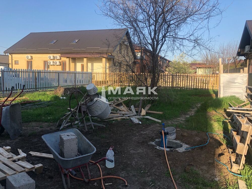 Дом 174 кв.м на участке 6 сот