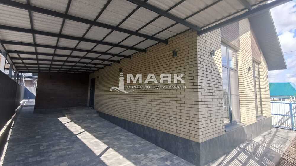 Дом 93.2 кв.м на участке 3 сот