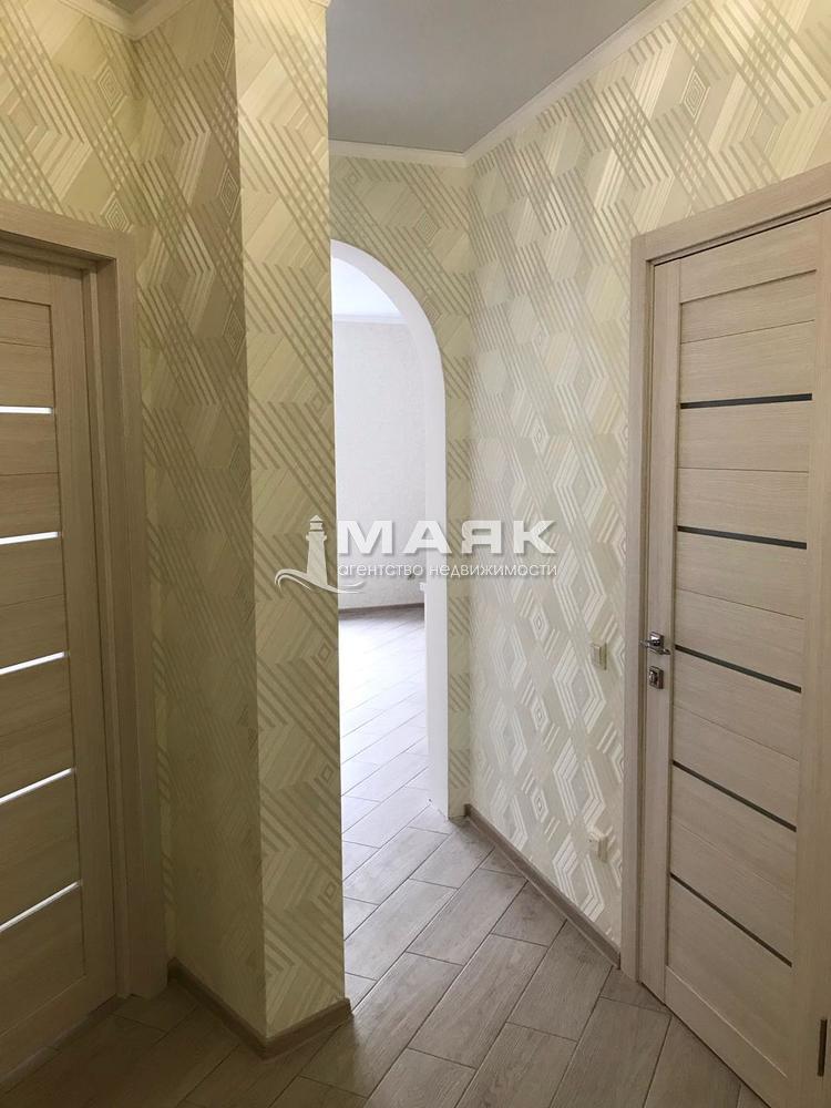 2-к. квартира 74.5 кв.м, 6/8