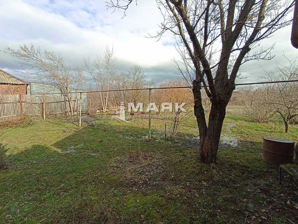 Дом 250 кв.м на участке 19 сот