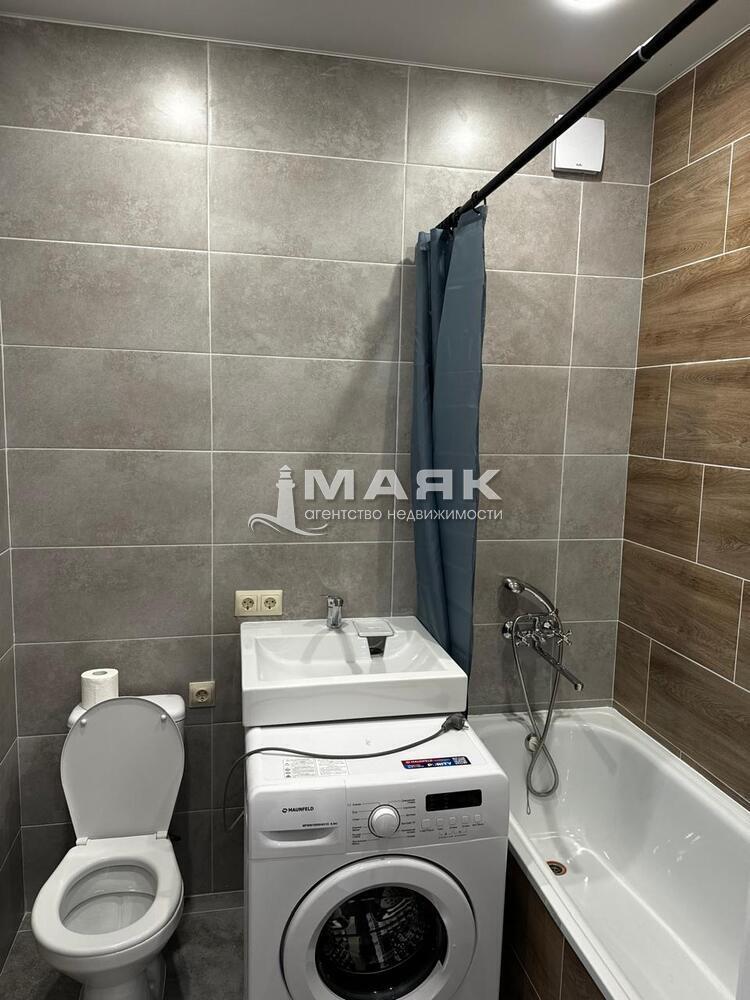 2-к. квартира 58.8 кв.м, 1/1