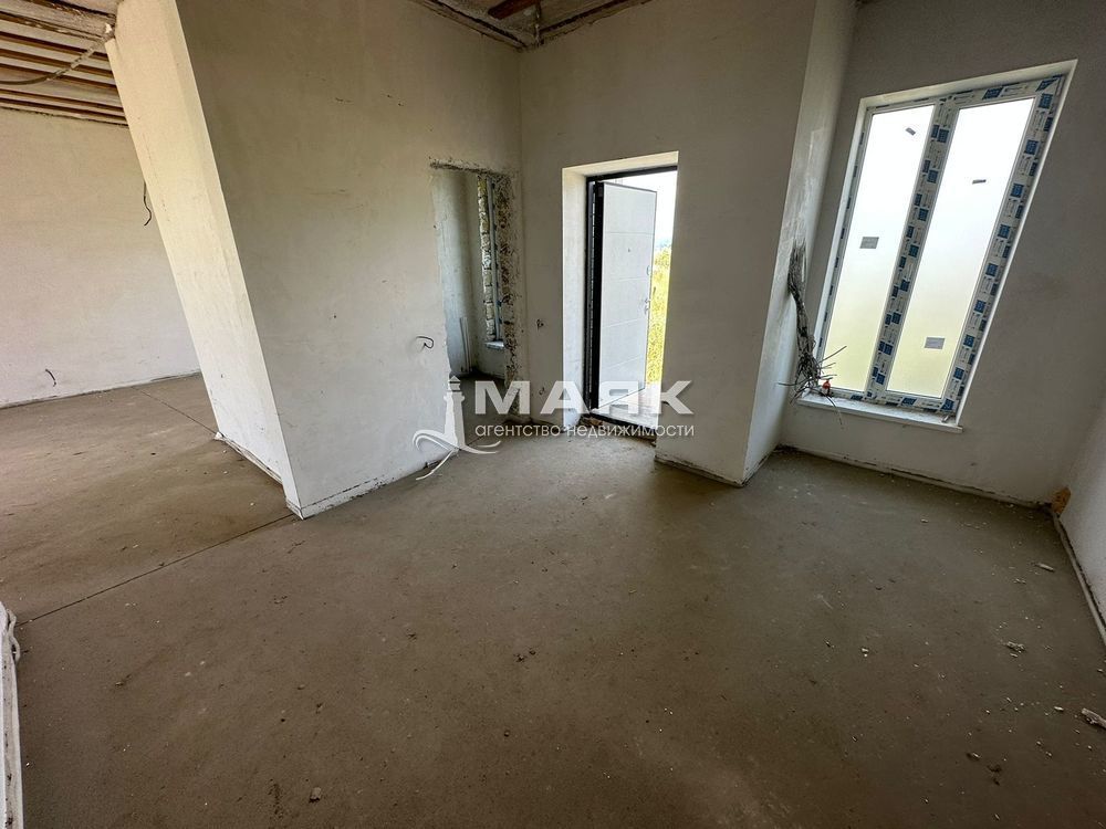 Дом 100 кв.м на участке 5 сот