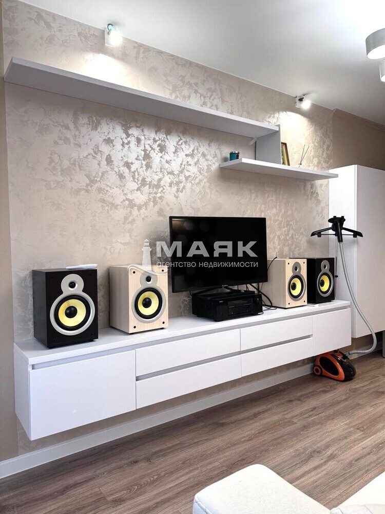 2-к. квартира 59.6 кв.м, 13/13