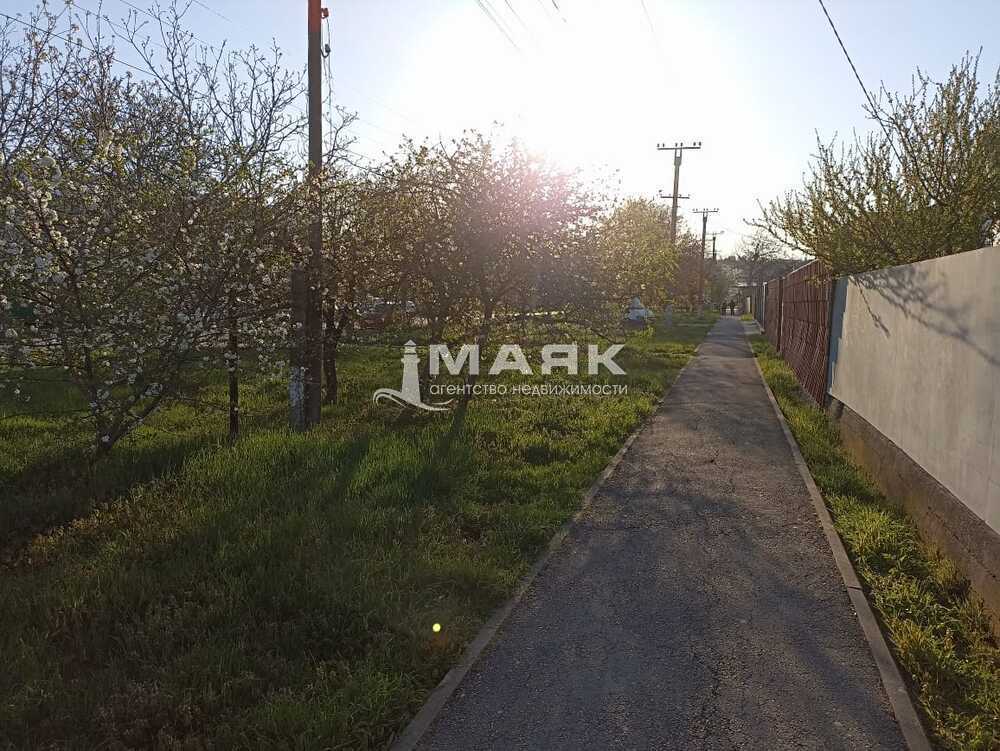 Дом 38 кв.м на участке 5 сот