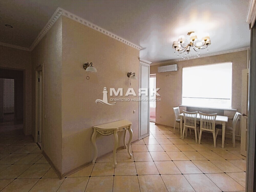 3-к. квартира 64 кв.м, 4/5