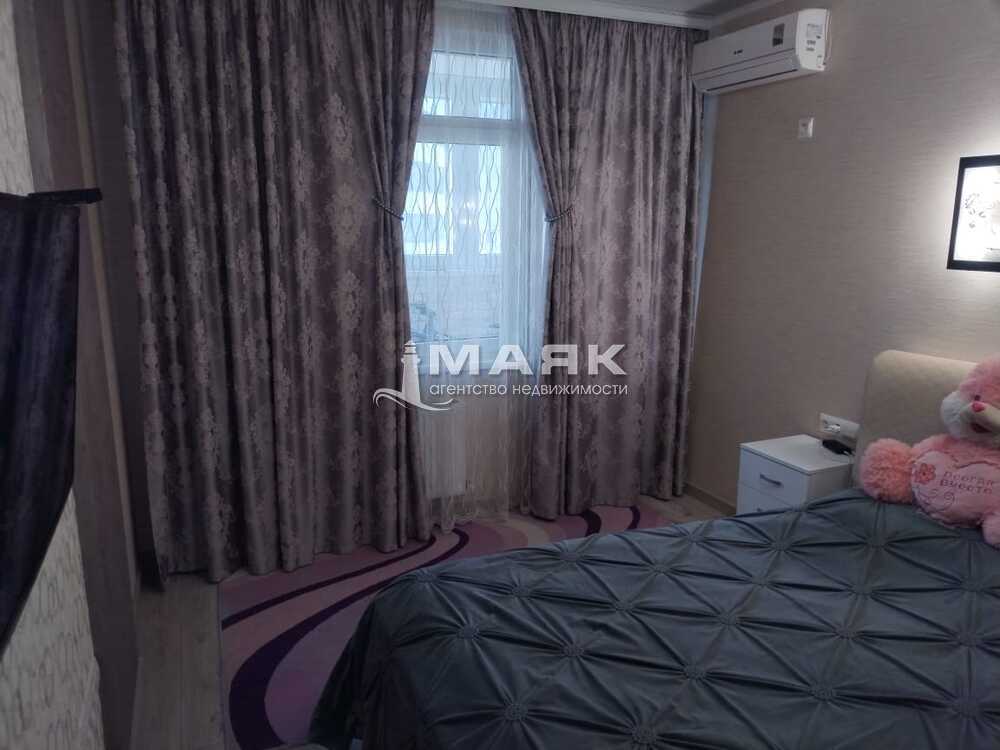 2-к. квартира 72.1 кв.м, 5/13