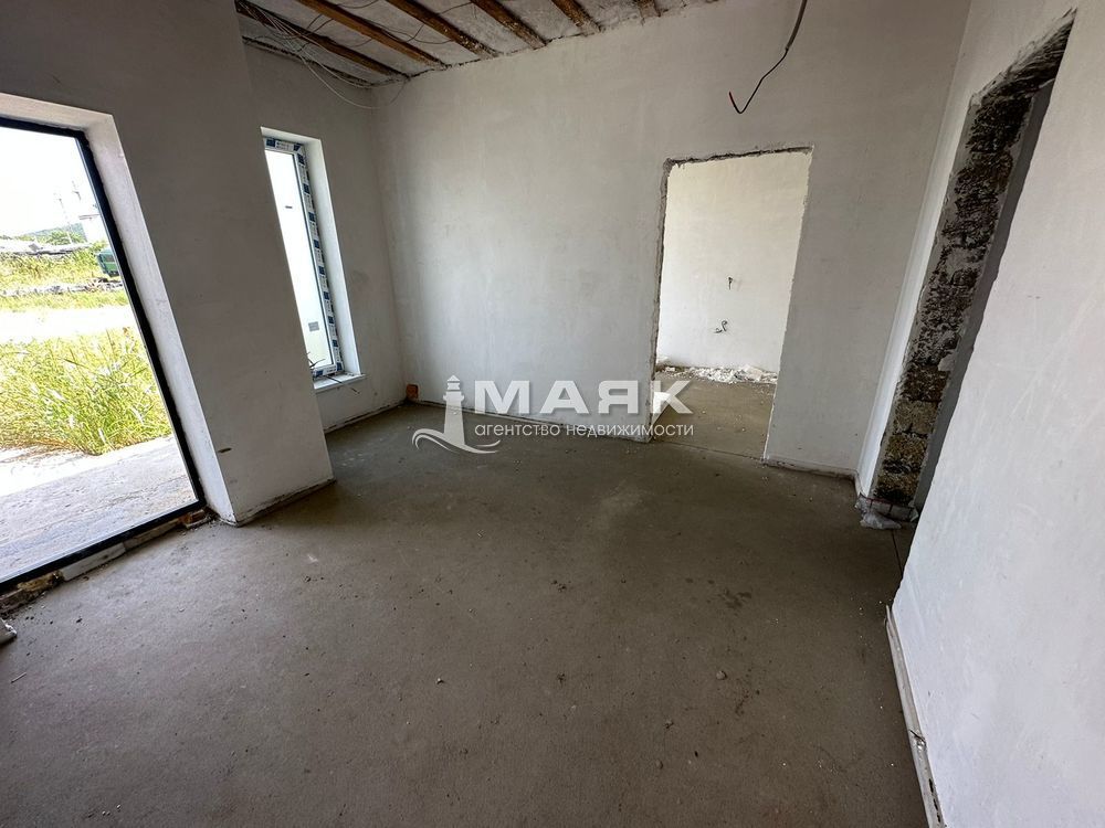 Дом 100 кв.м на участке 5 сот