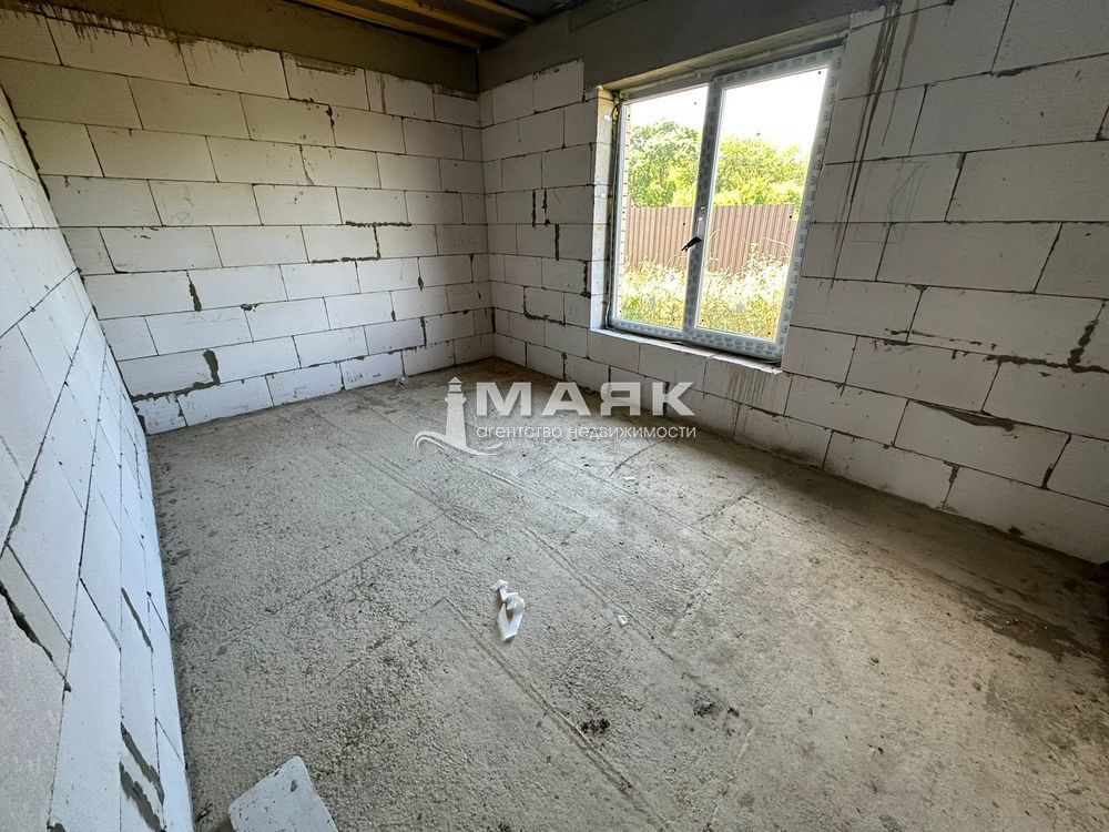 Дом 100 кв.м на участке 5 сот