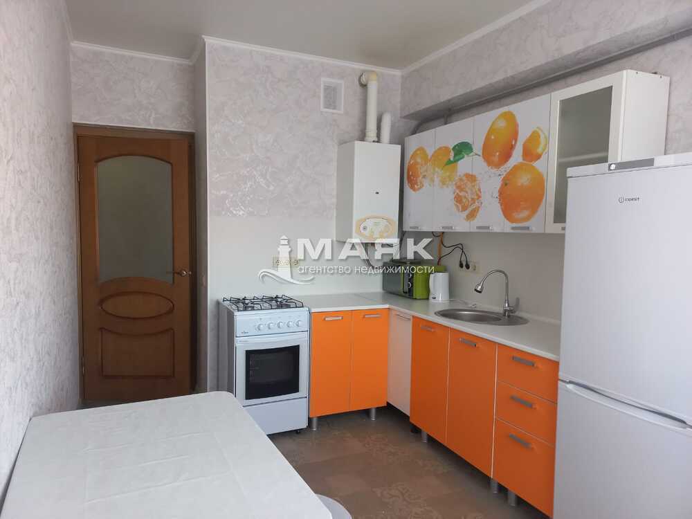 1-к. квартира 42 кв.м, 8/9