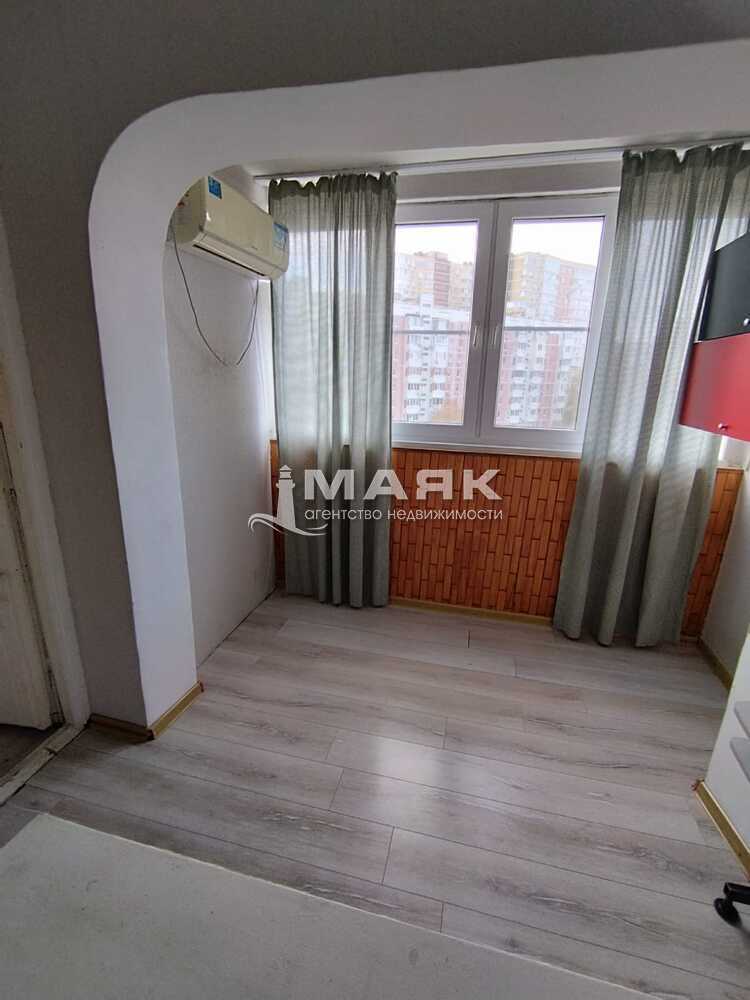 3-к. квартира 71.5 кв.м, 6/9