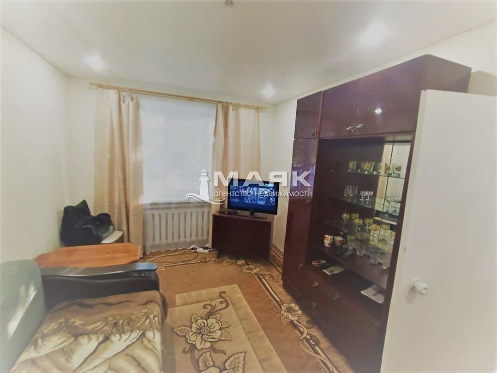 2-к. квартира 44 кв.м, 1/2