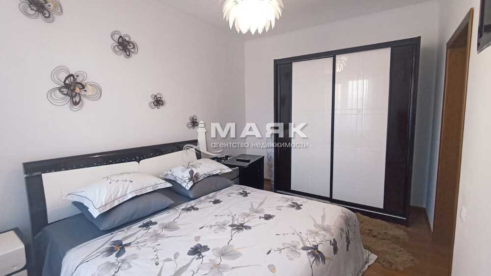 Дом 75 кв.м на участке 5.6 сот