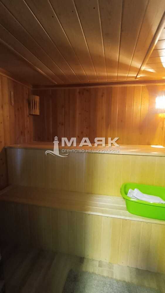 Дом 248 кв.м на участке 22 сот