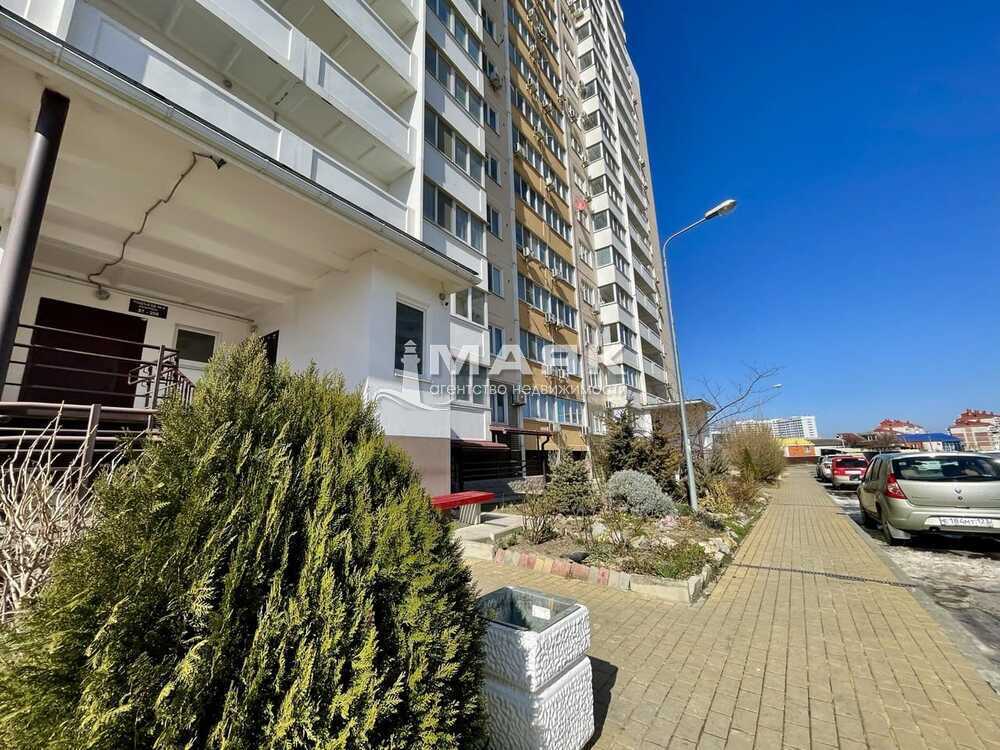 1-к. квартира 32 кв.м, 8/16