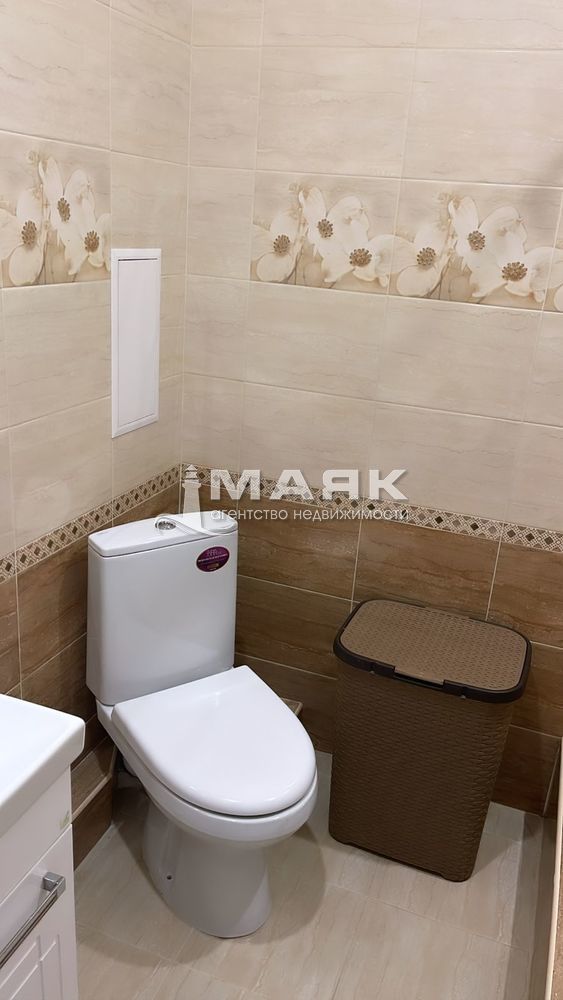 2-к. квартира 58.6 кв.м, 4/8