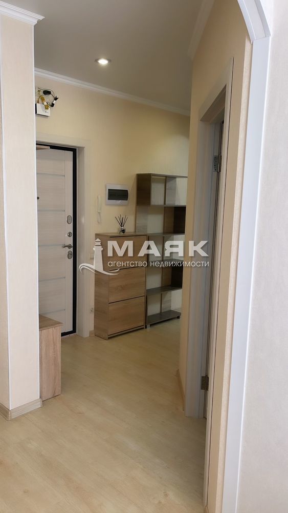 2-к. квартира 58.6 кв.м, 4/8