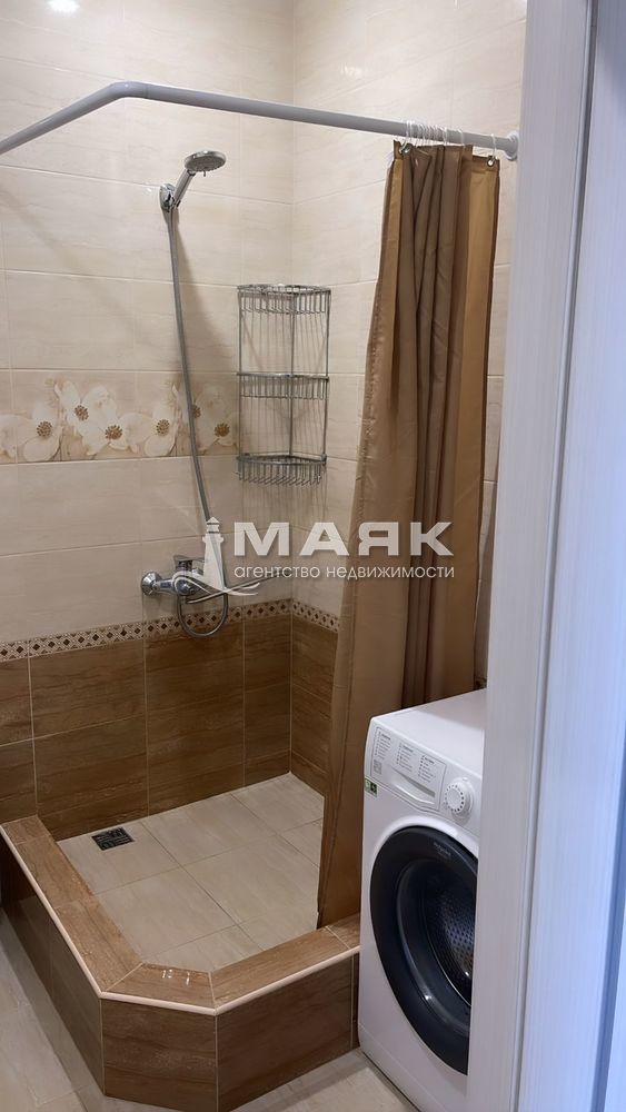 2-к. квартира 58.6 кв.м, 4/8