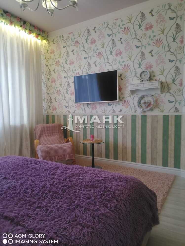 Дом 223 кв.м на участке 1 сот