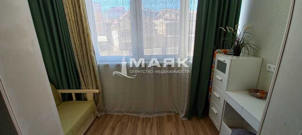 1-к. квартира 53 кв.м, 2/13