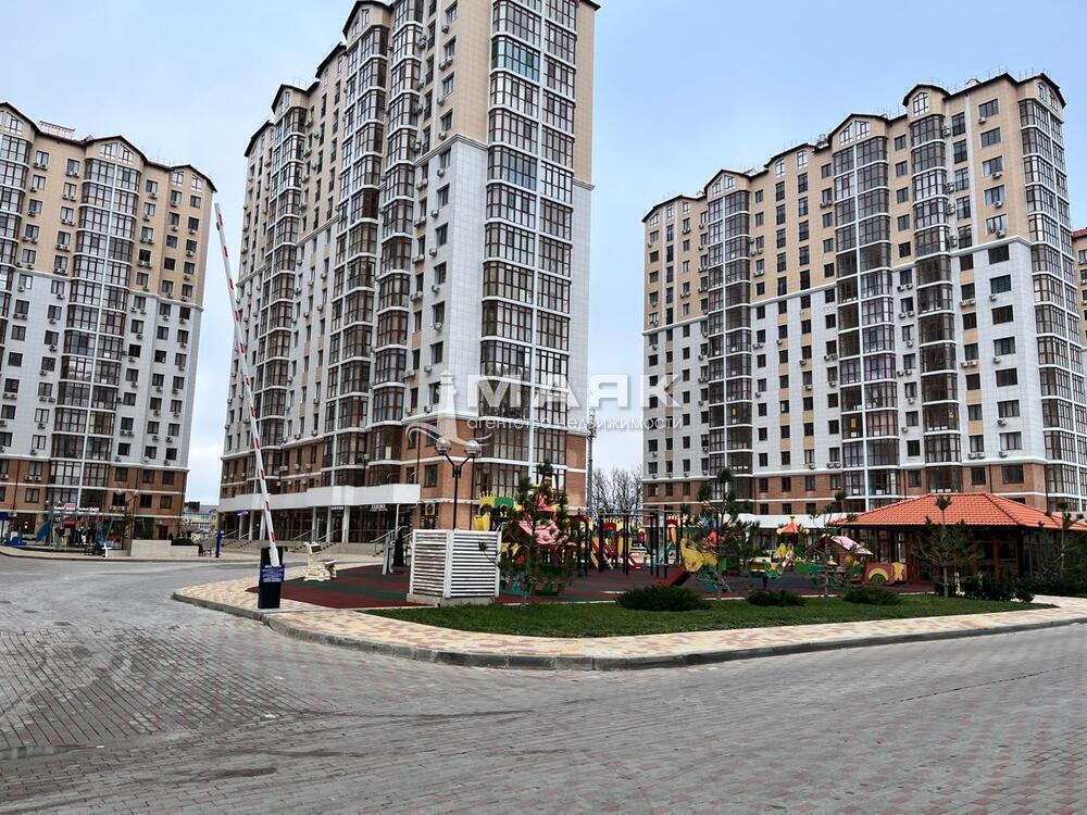 2-к. квартира 53 кв.м, 12/16