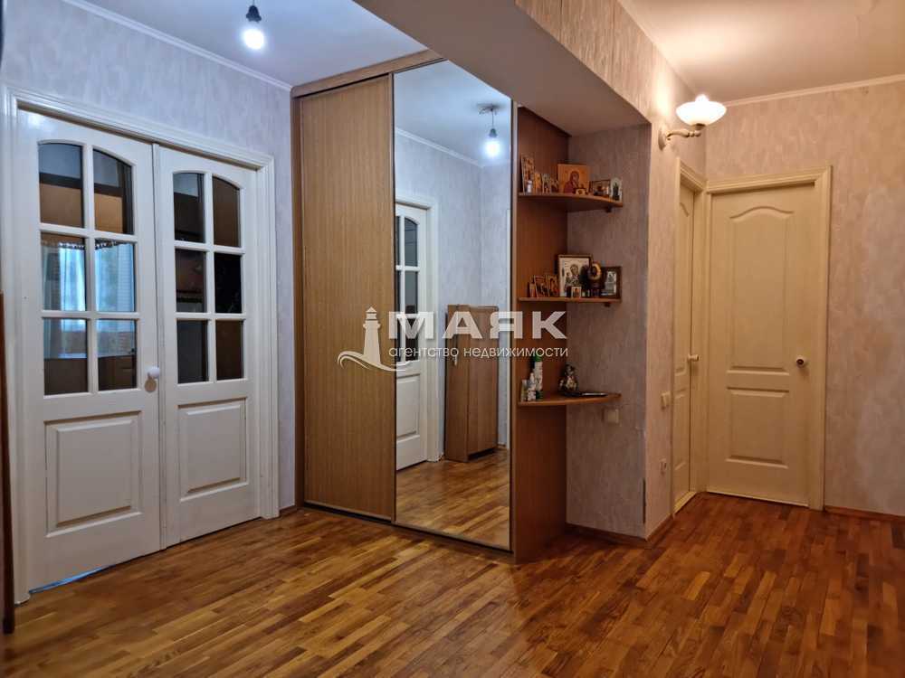 4-к. квартира 92 кв.м, 4/7