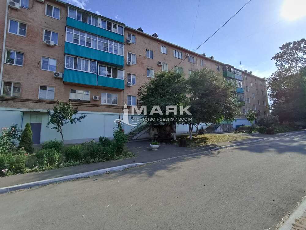 3-к. квартира 60 кв.м, 2/4