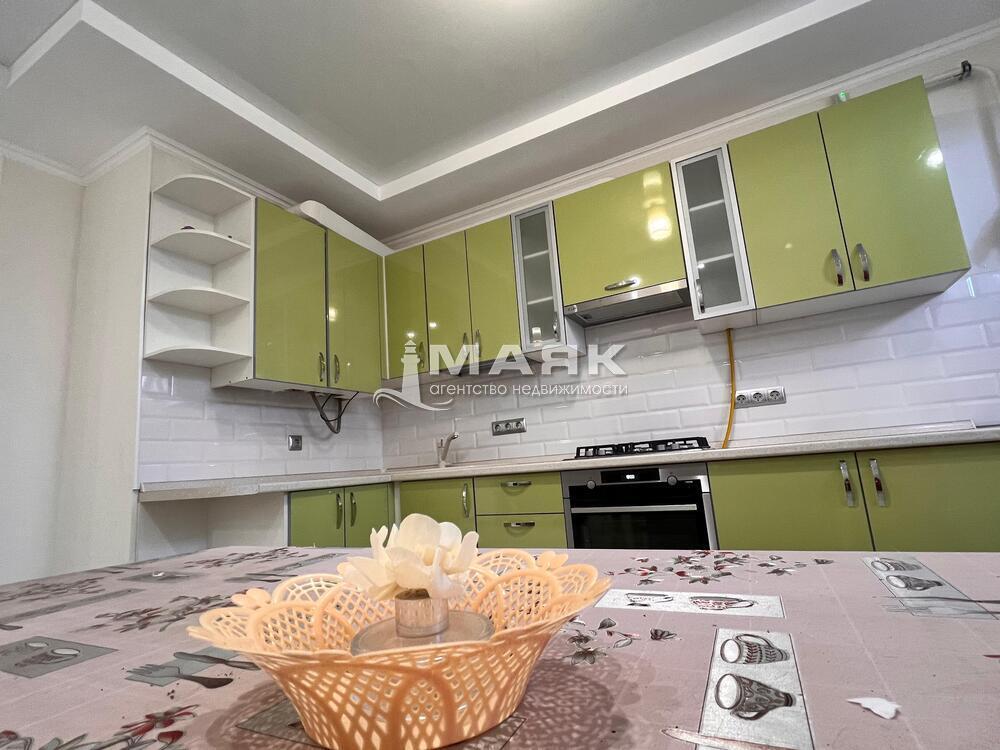 2-к. квартира 68 кв.м, 1/9