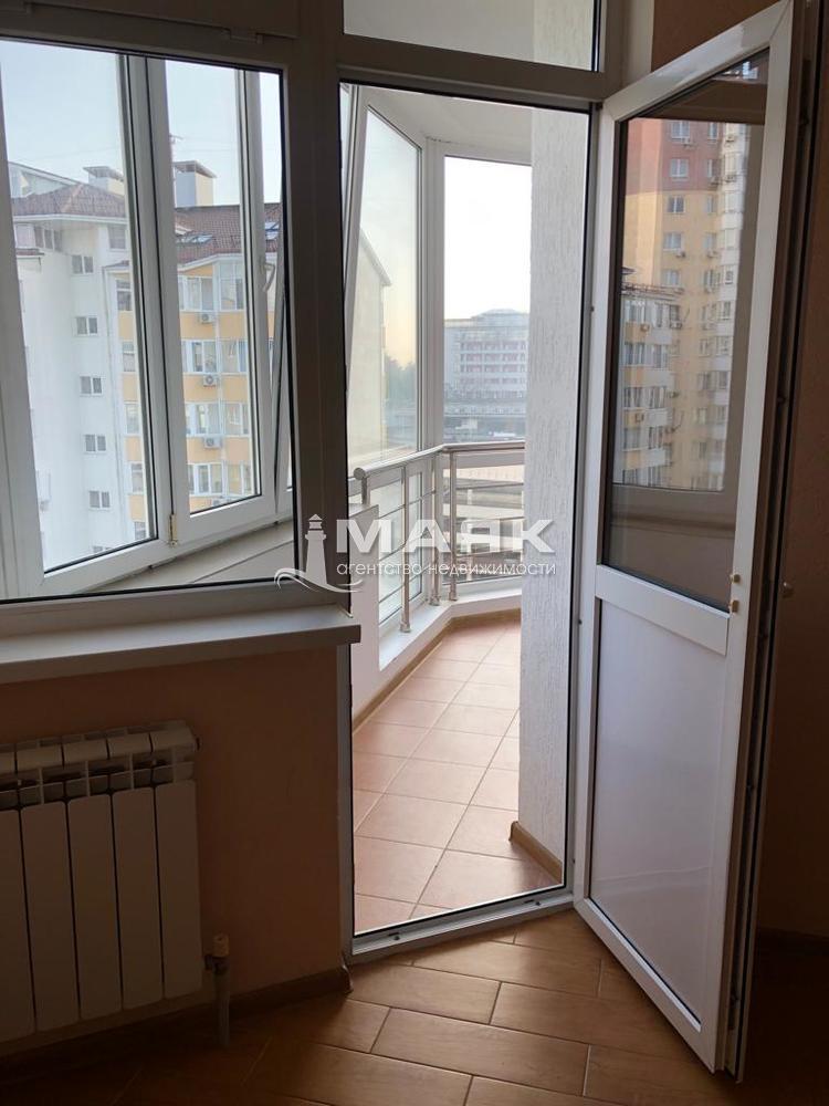 3-к. квартира 97.4 кв.м, 8/9